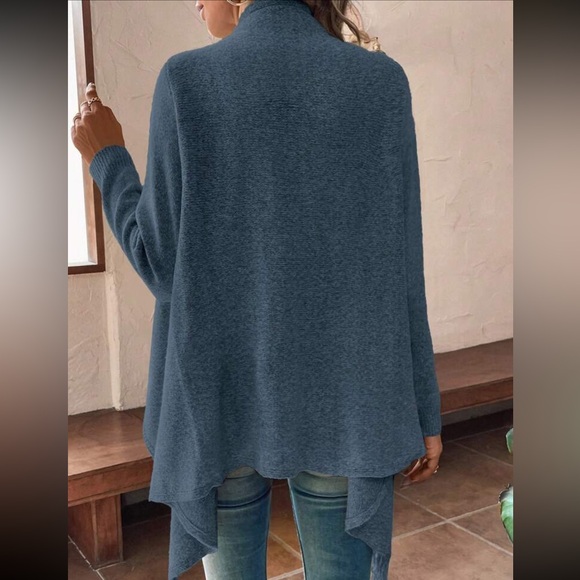 Classic solid knit button Fringe Wrap Cardigan - Picture 4 of 8